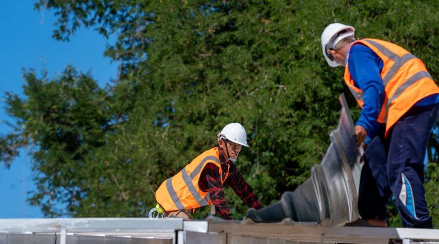 Professional Flat Roofing Installation in Manter, KS
